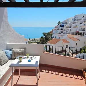 capistrano-playa-715.hotelsinnerja.org/