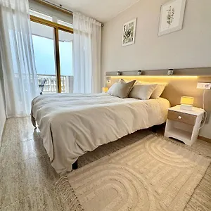 apartamento-completo-junto-a-la-playa.catalonia-hotels.com/